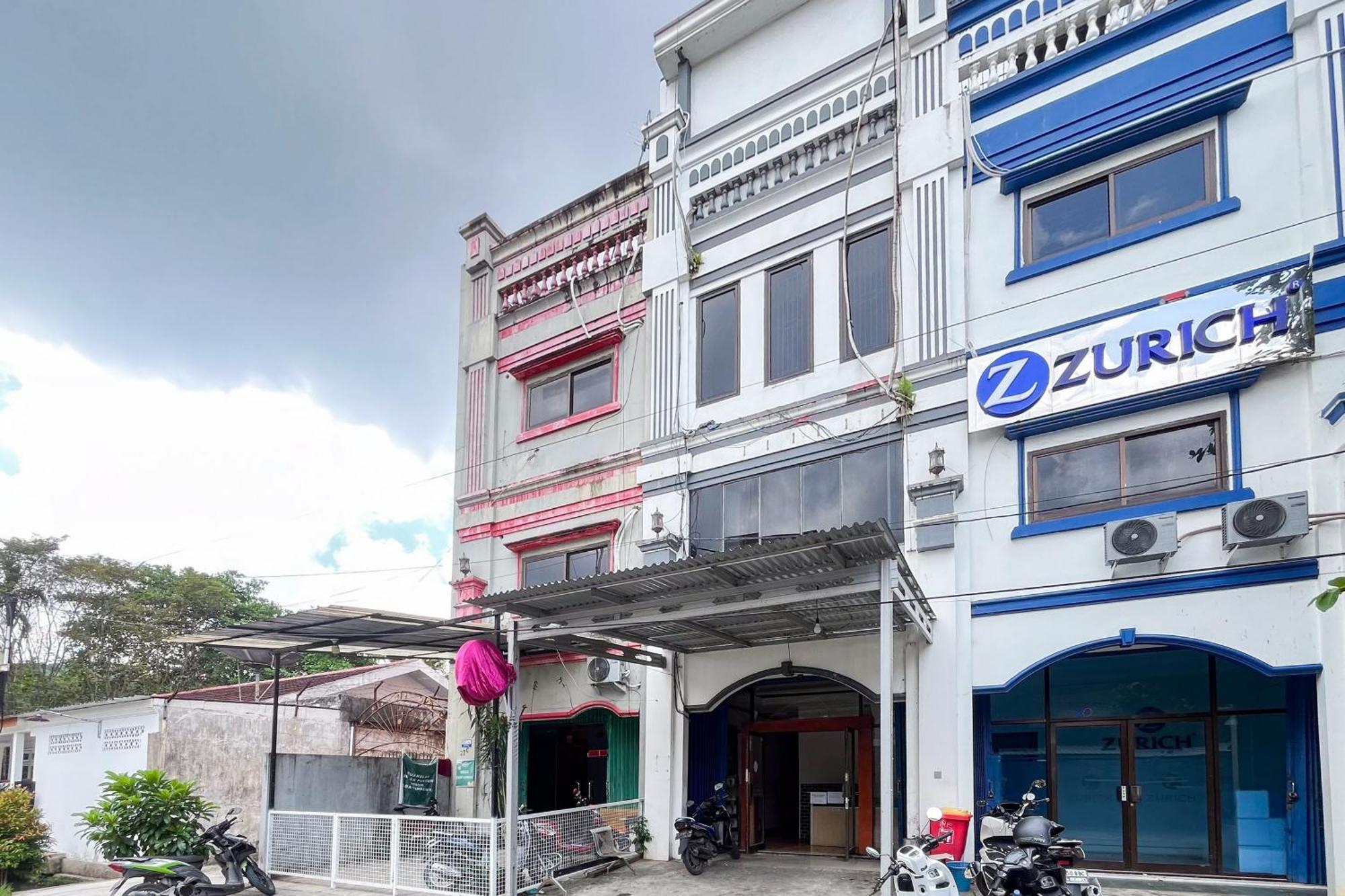 Hotel Good Sleep 1 Redpartner Samarinda