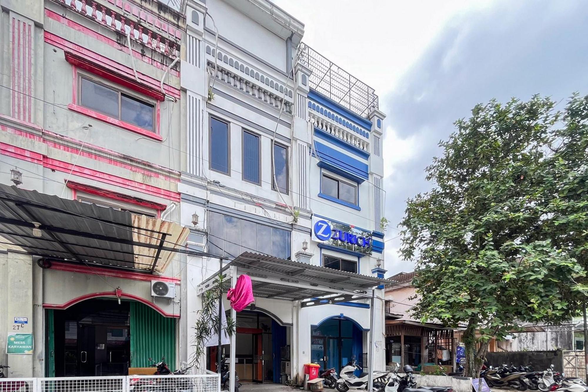 Good Sleep 1 Redpartner Hotel Samarinda